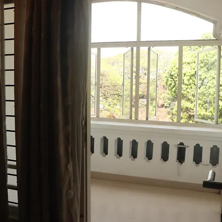 Fortbeach Service Apartments Kochi Exterior photo