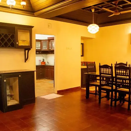 Fortbeach Service Apartments Kochi Exterior photo