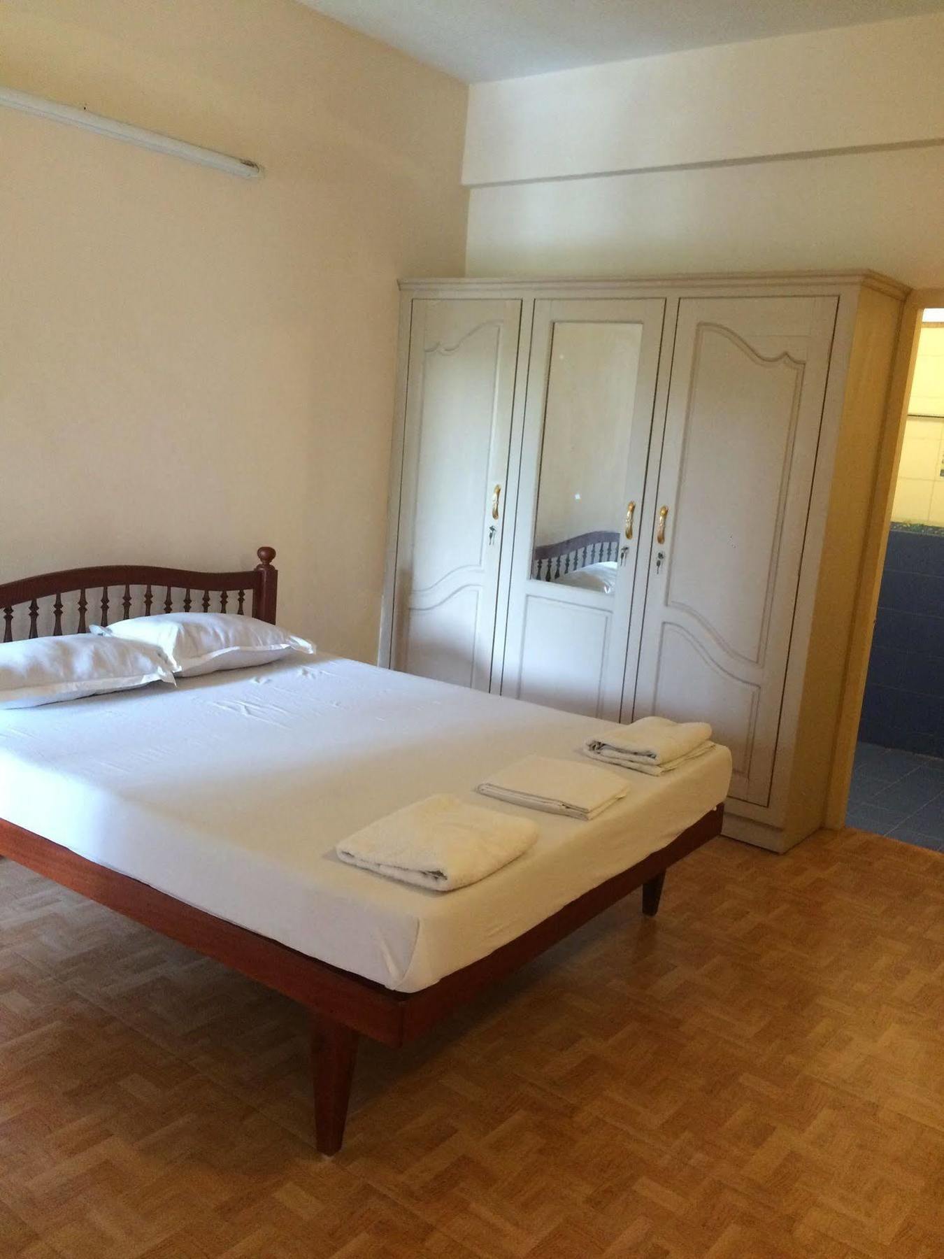 Fortbeach Service Apartment Kochi